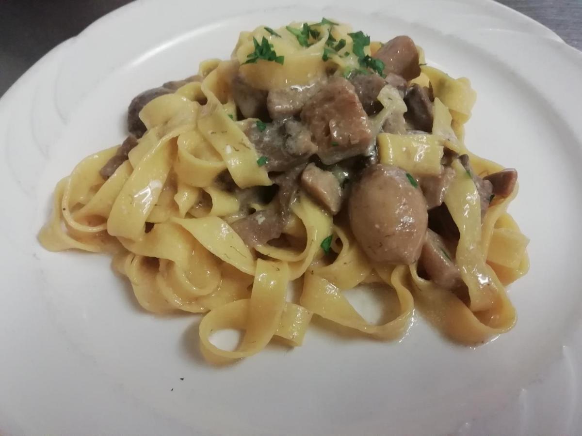 Albergo Ristorante Leon D'Oro إستيه المظهر الخارجي الصورة