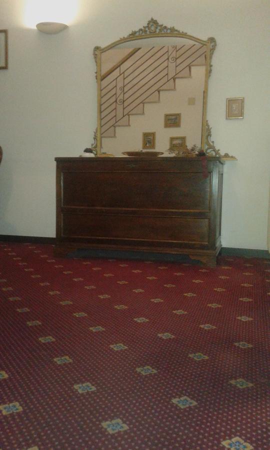 Albergo Ristorante Leon D'Oro إستيه المظهر الخارجي الصورة
