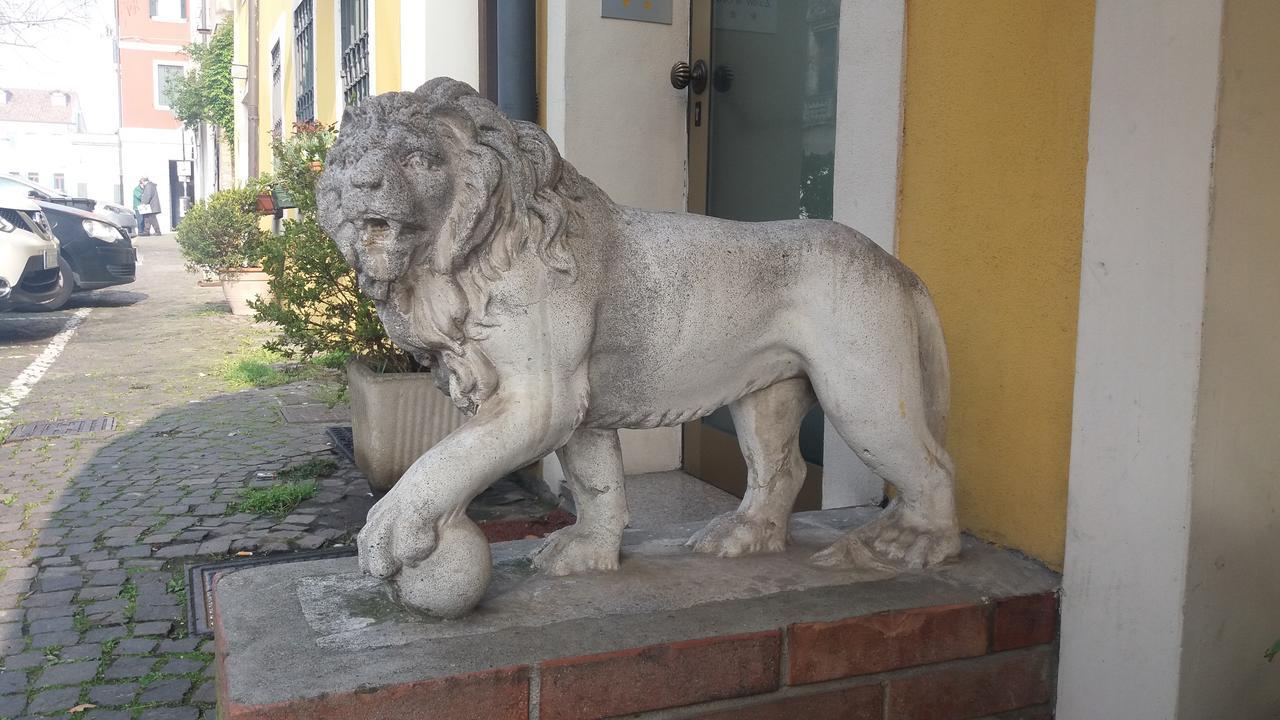 Albergo Ristorante Leon D'Oro إستيه المظهر الخارجي الصورة